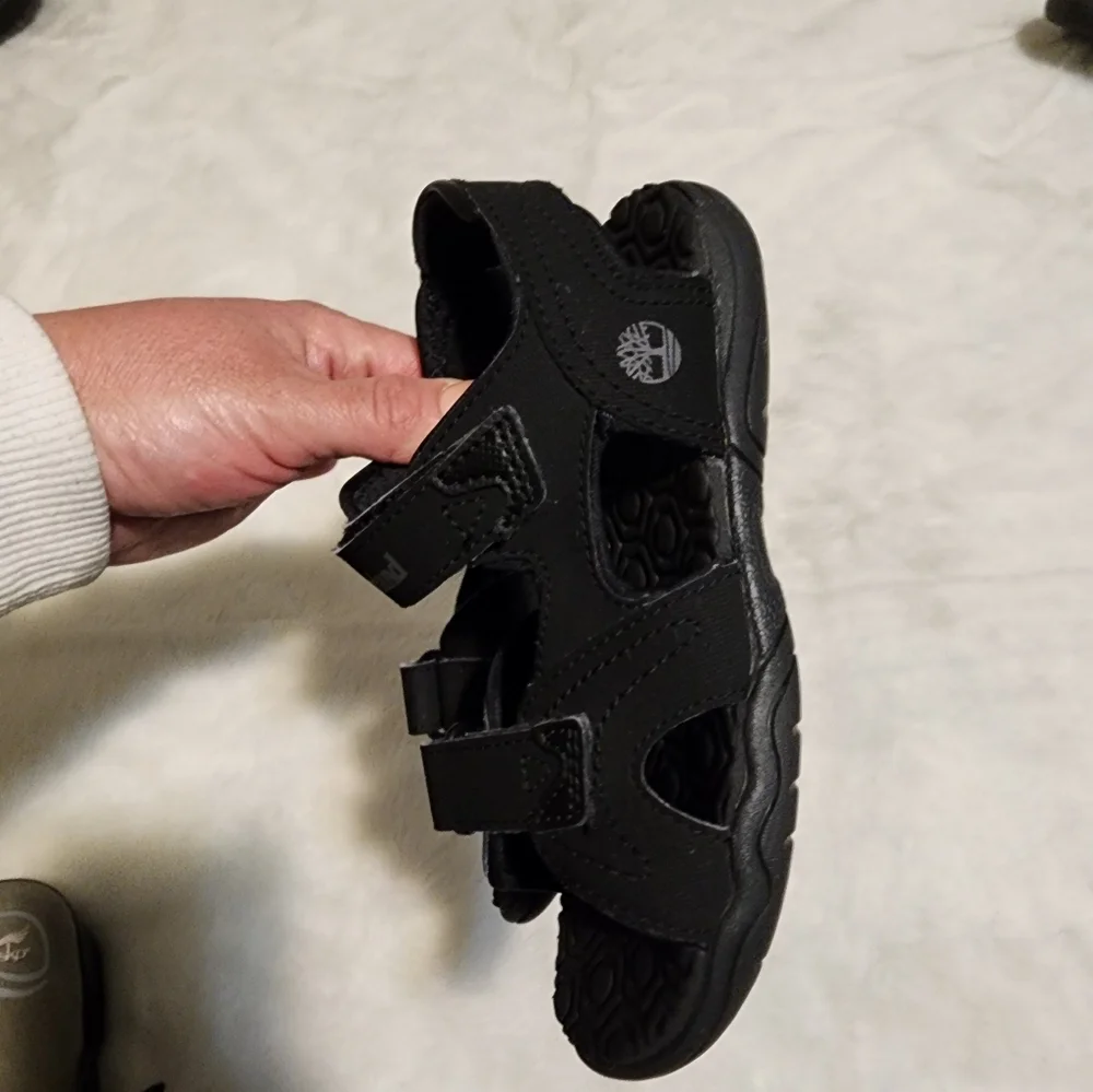 Timberland sandals shoes for boy's size 13